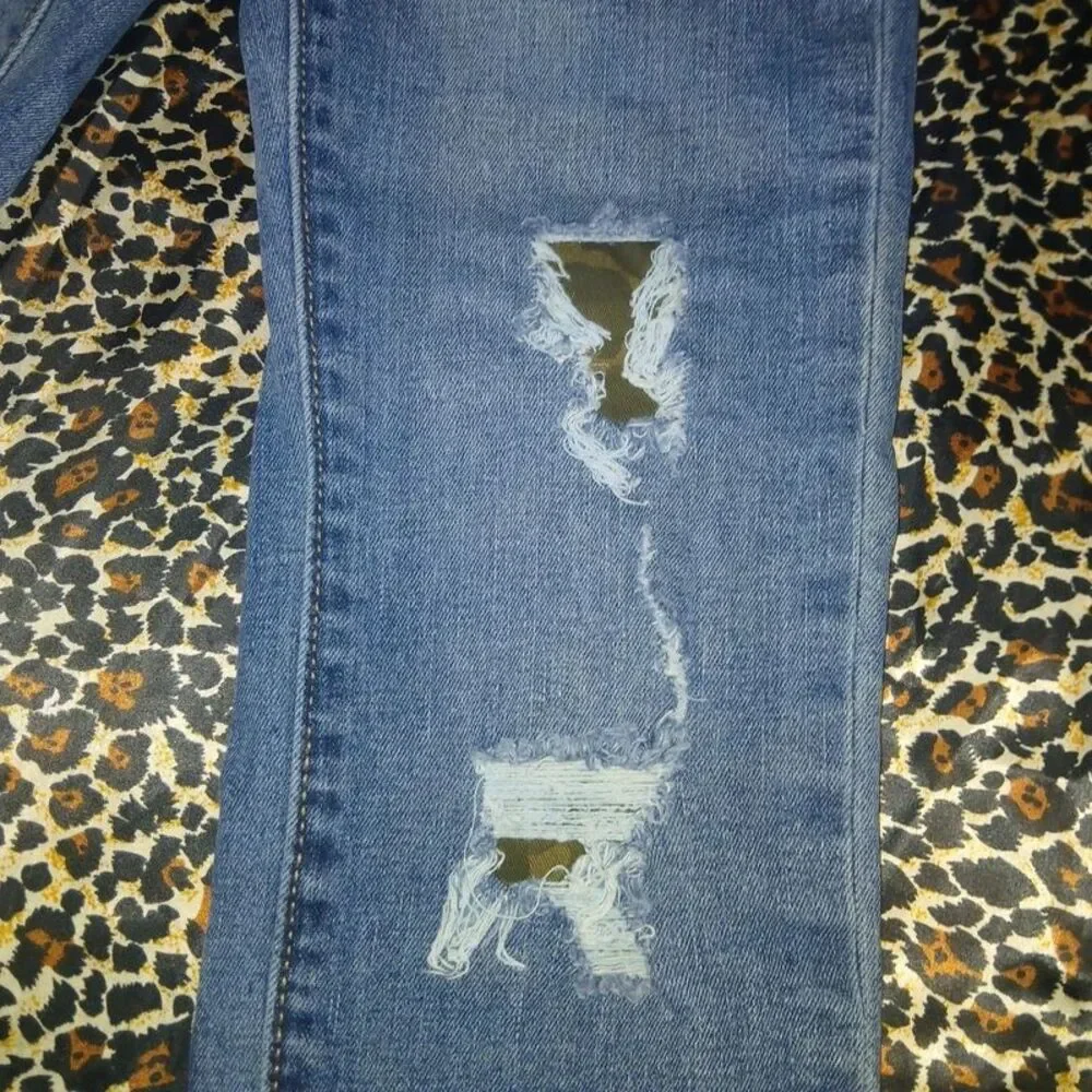 Old Navy Kids Distressed Camo-Patch Jeans size 7